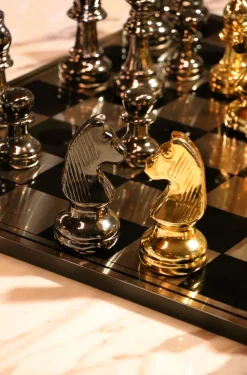 Gry*KARE Design Dekoracja Chess 60x60 Cm