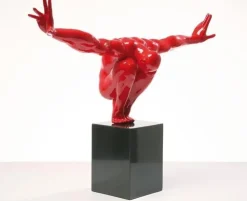 Figurki Dekoracyjne*KARE Design Figurka Dekoracyjna Athlet 75x42 Cm Czerwona