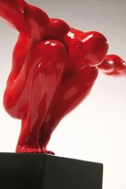Figurki Dekoracyjne*KARE Design Figurka Dekoracyjna Athlet 75x42 Cm Czerwona