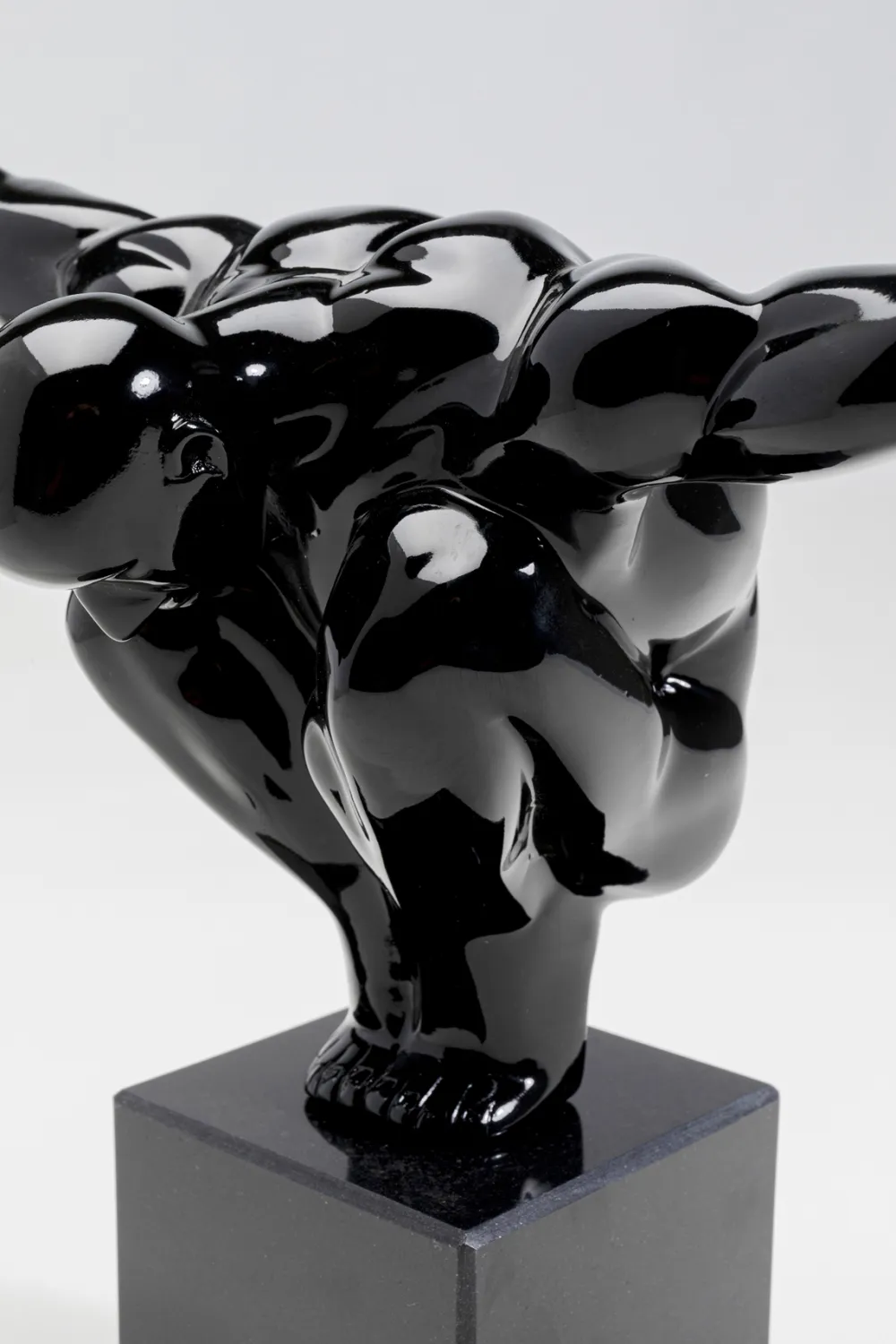 Figurki Dekoracyjne*KARE Design Figurka Dekoracyjna Athlet 75x42 Cm Czarna