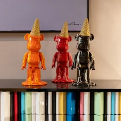 Figurki Dekoracyjne*KARE Design Figurka Dekoracyjna Czerwona Miś I Lód 16x40 Cm