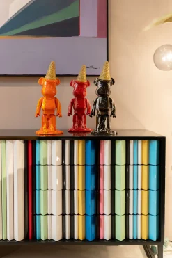 Figurki Dekoracyjne*KARE Design Figurka Dekoracyjna Czerwona Miś I Lód 16x40 Cm