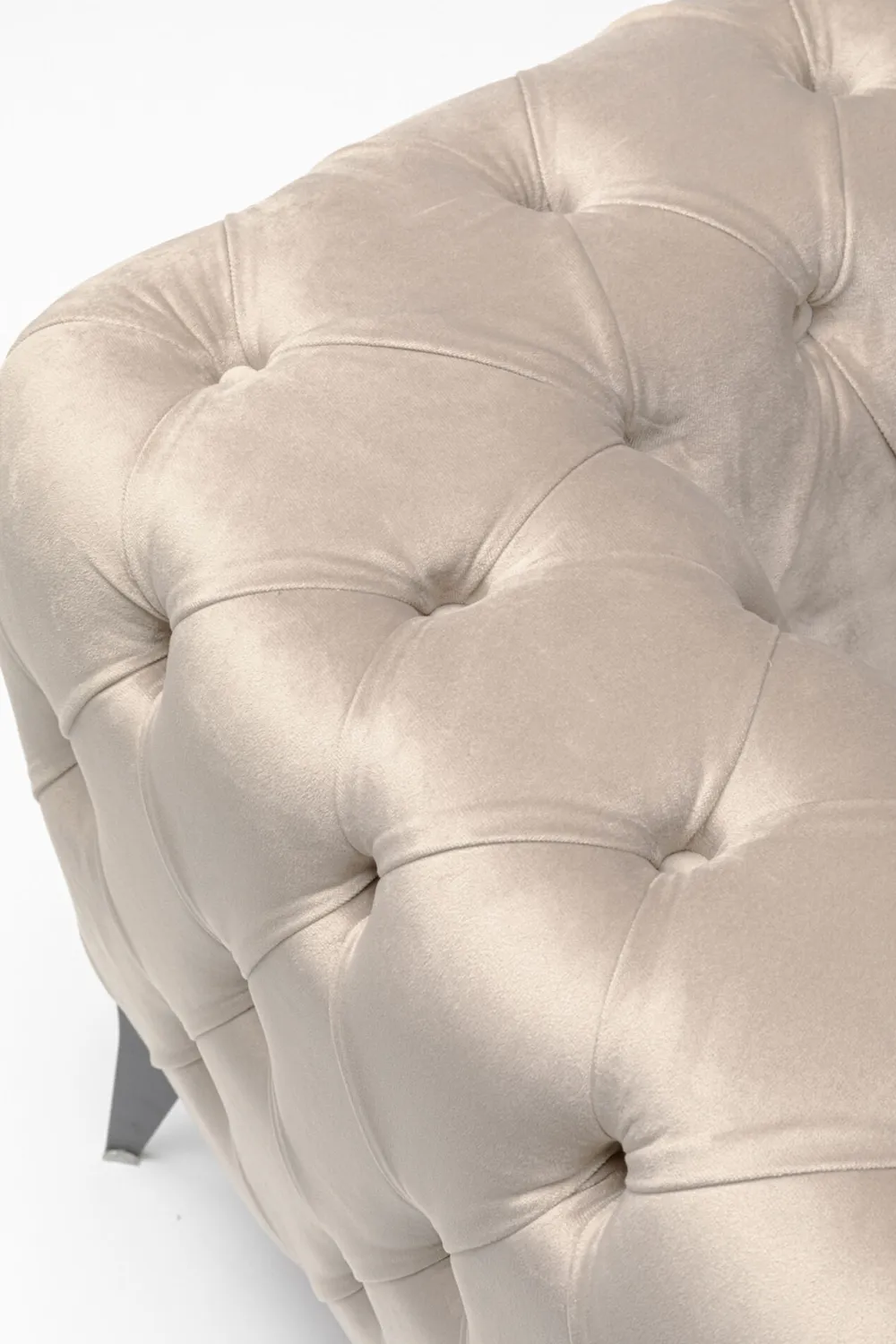 Fotele*KARE Design Fotel Welurowy Pikowany Beżowy Glamour Nogi Czarne 120x70 Cm