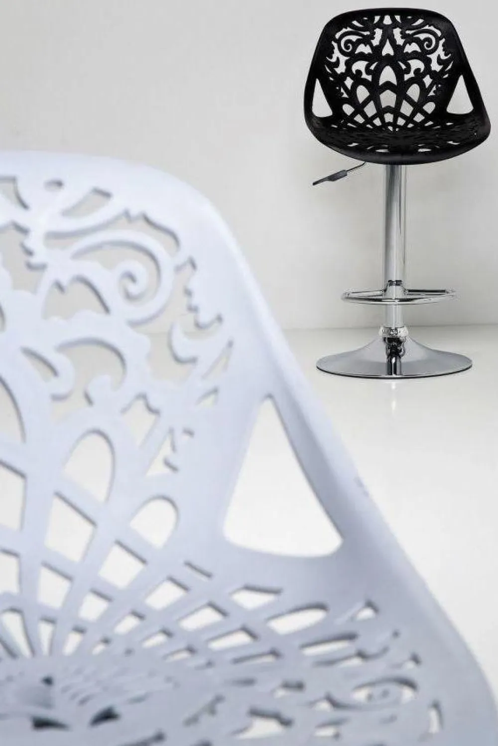 Hokery*KARE Design Hoker Ornament 45x107 Cm Biały