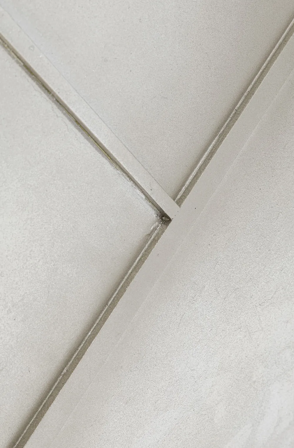 Komody*KARE Design Komoda Venice Triangle 180x64 Cm Srebrno Złota