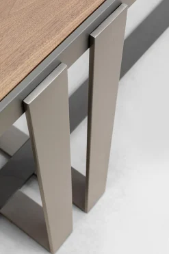 Konsole I Toaletki*KARE Design Konsola Do Przedpokoju Blat Fornirowany Orzech Nogi Stalowe 150x45 Cm