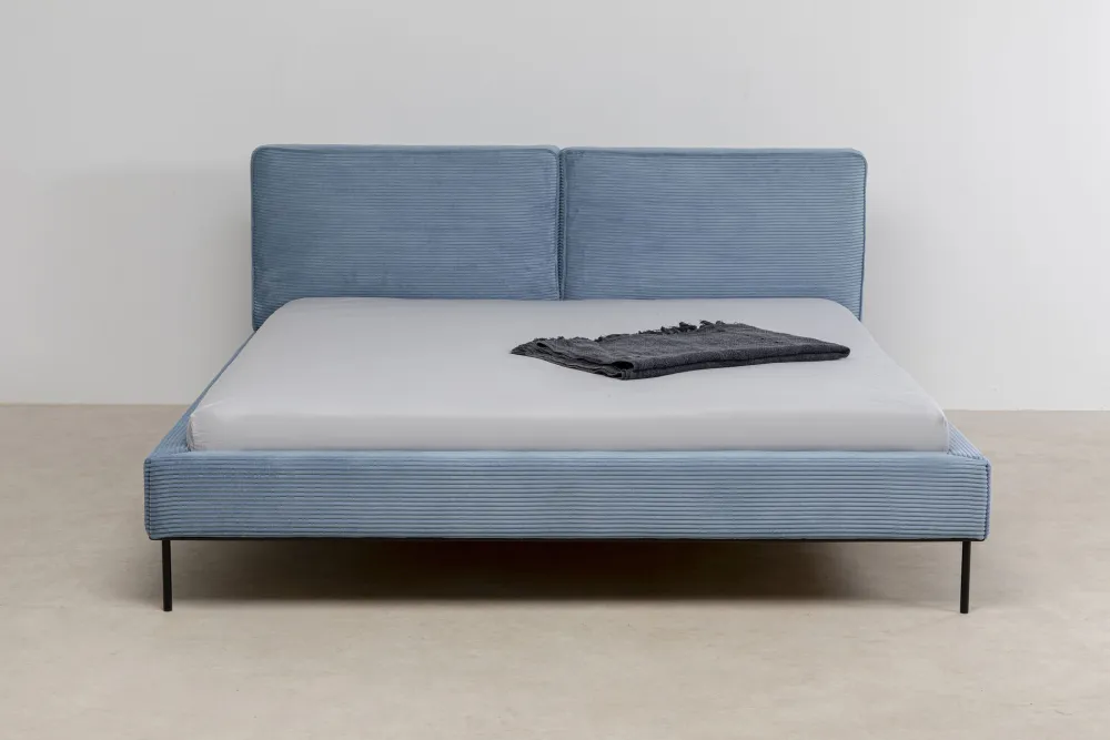 Łóżka*KARE Design Łóżko Podwójne Z Zagłówkiem Niebieskie Nogi Czarne 160x200 Cm