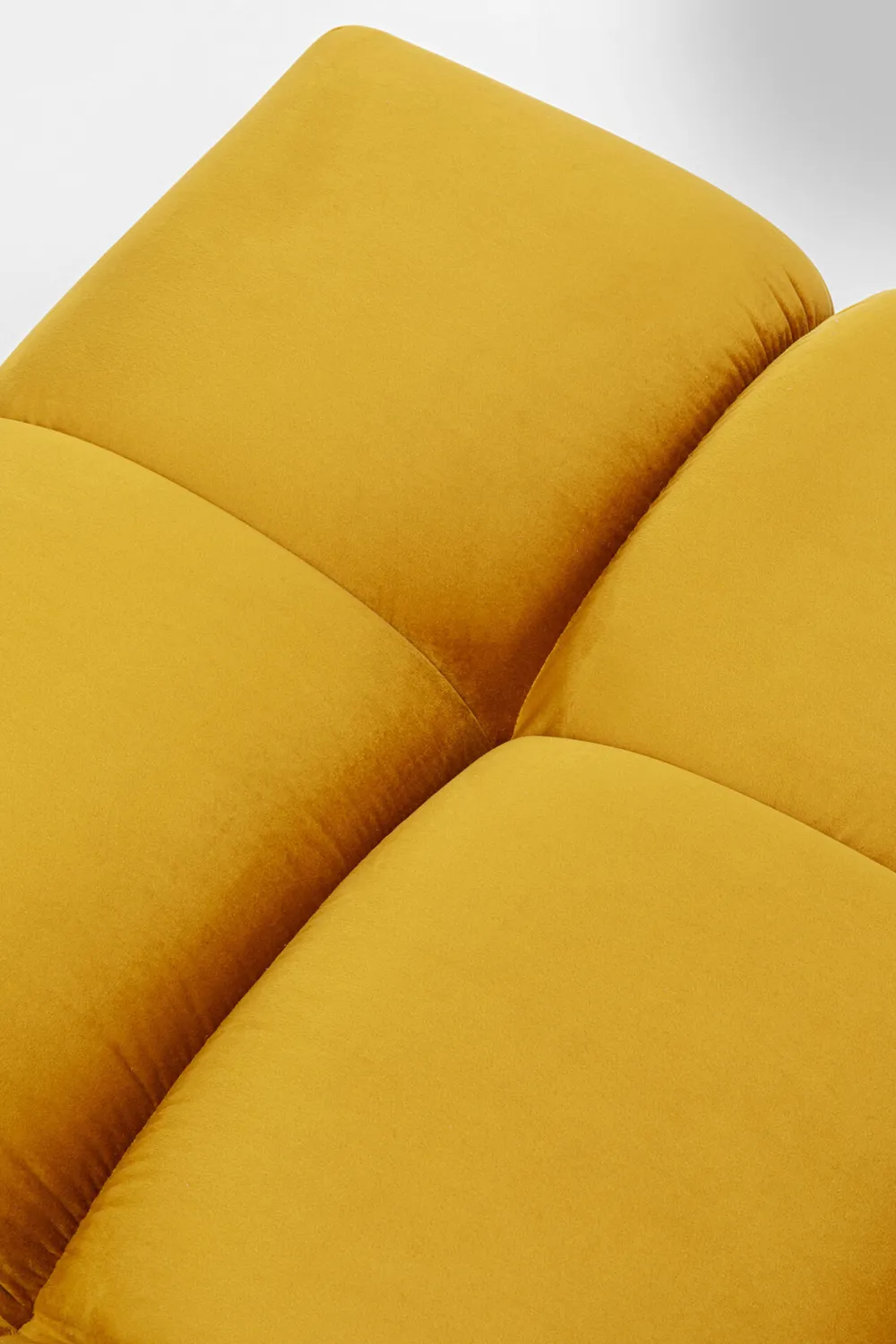 Taborety*KARE Design Podnóżek Belami Velvet 105x70 Cm Bursztynowy