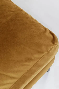 Taborety*KARE Design Podnóżek Discovery 102x102 Cm Bursztynowy