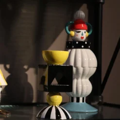 Figurki Dekoracyjne*KARE Design Pojemnik Dekoracyjny Puppet Ø10x26 Cm Kolorowy