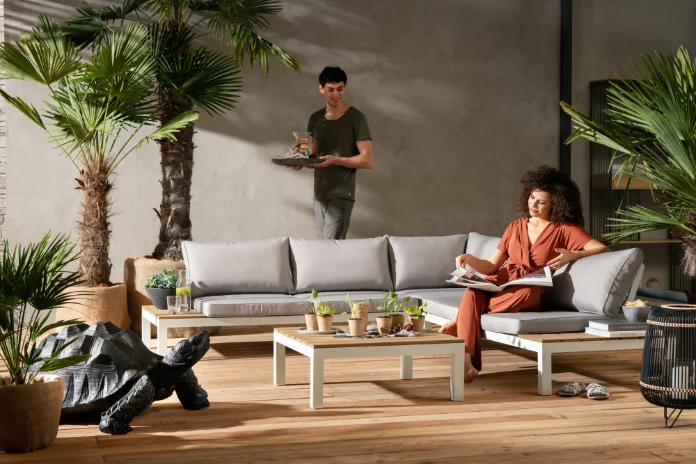 Sofy*KARE Design Sofa Ogrodowa Ze Stolikiem Holiday White 242x242 Cm