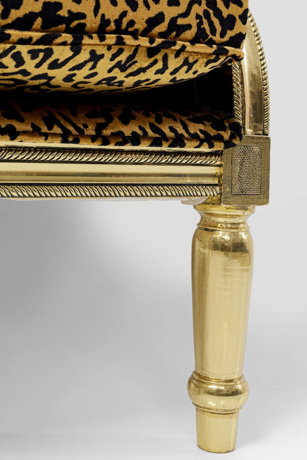 Sofy*KARE Design Sofa 2-os. Glamour Do Salonu Panterka Rama Złota 135 Cm