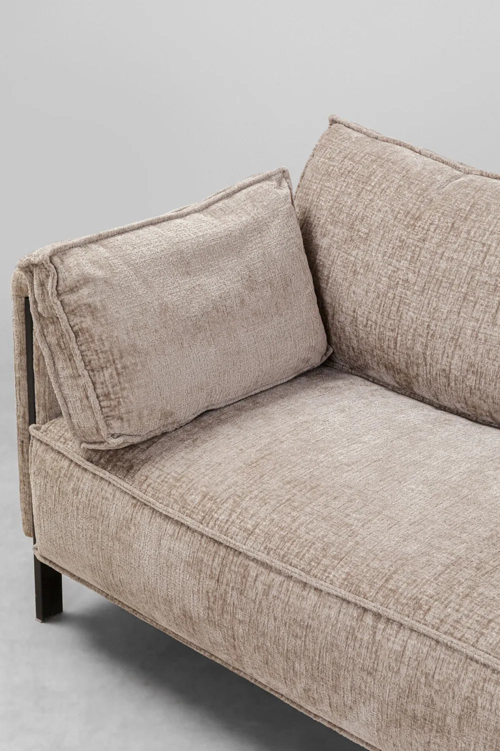 Sofy*KARE Design Sofa 3-os. Tapicerowana W Kolorze Szarym Nogi Stal Czarne 233 Cm