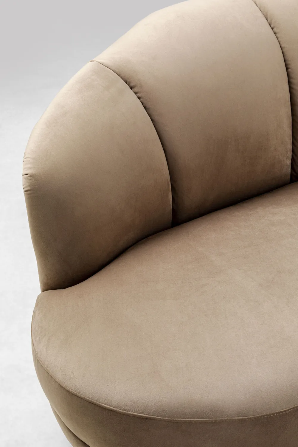 Sofy*KARE Design Sofa Welurowa 3-osobowa 233 Cm Beżowa