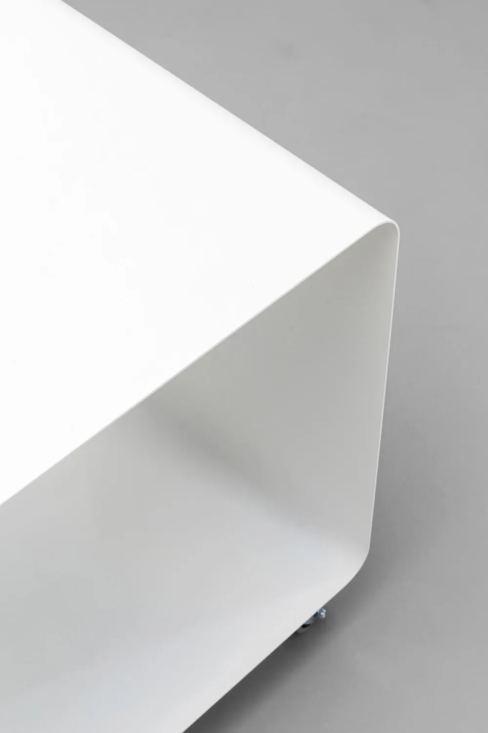 Stoliki Kawowe*KARE Design Stolik Kawowy Na Kółkach Biały Stalowy Z Półką 60x40 Cm